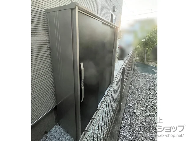 愛知県柏市のイナバの物置・収納・屋外倉庫 エスモ 一般型 1650×537×1914 ESF-1605A-WE 施工例