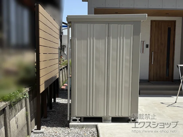 石川県多治見市のLIXIL(リクシル)のフェンス・柵・塀 現場組立フェンス ニコボード 140サイズ 隙間10mm H2500 板11段(下隙間860mm) 施工例